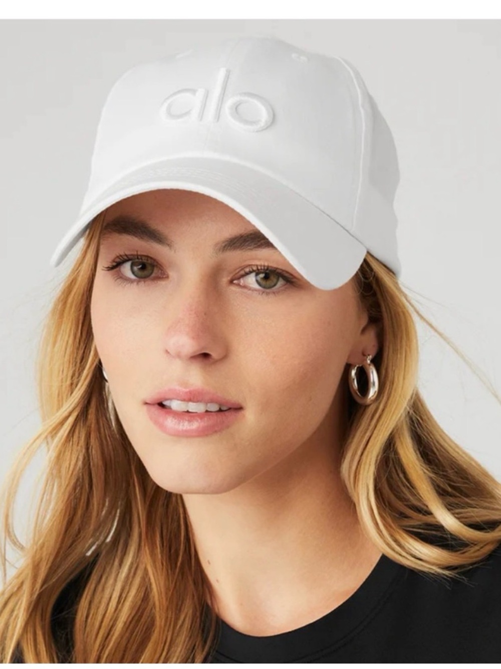 ALO Yoga Dove Grey Embroidered Logo Baseball Cap - new in bag